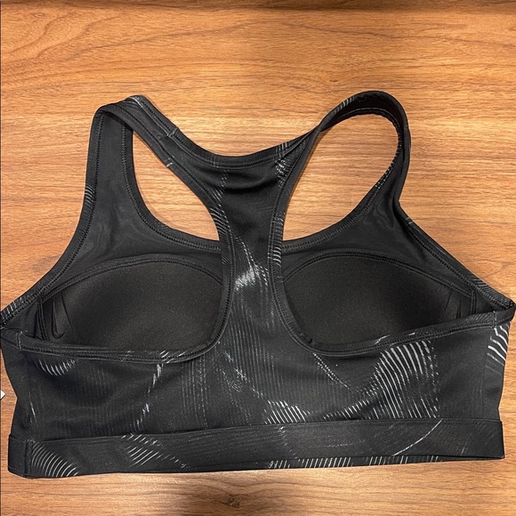 NWT Nike Swoosh Dri-Fit Sports Bra - Picture 3 of 5